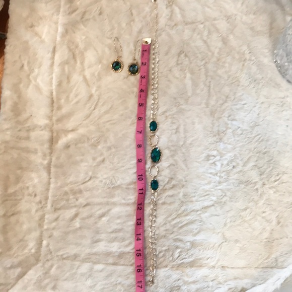 Pretty Silver & Abalone looking beads & earrings - Picture 5 of 6